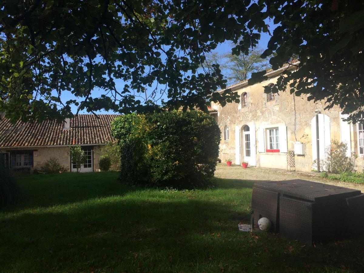 Bed and Breakfast Les Demeures De La Laigne Allas-Bocage Экстерьер фото