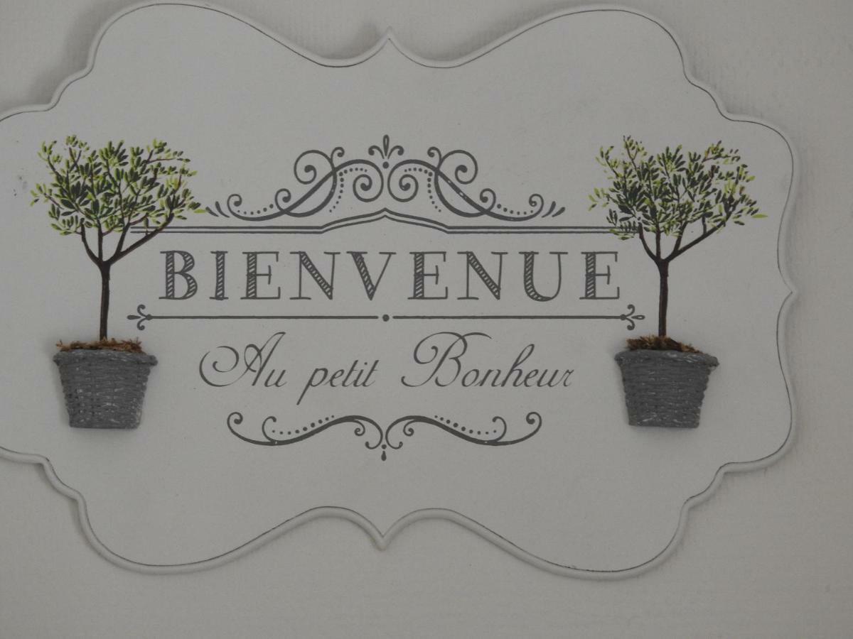 Bed and Breakfast Les Demeures De La Laigne Allas-Bocage Экстерьер фото