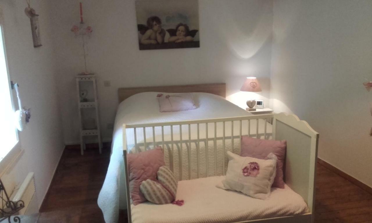 Bed and Breakfast Les Demeures De La Laigne Allas-Bocage Экстерьер фото